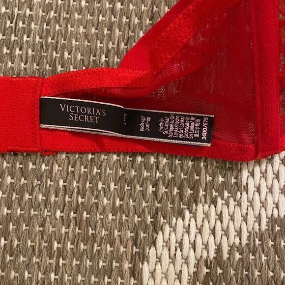 Victoria’s Secret bra very sexy push-up size 34DD - Picture 4 of 7